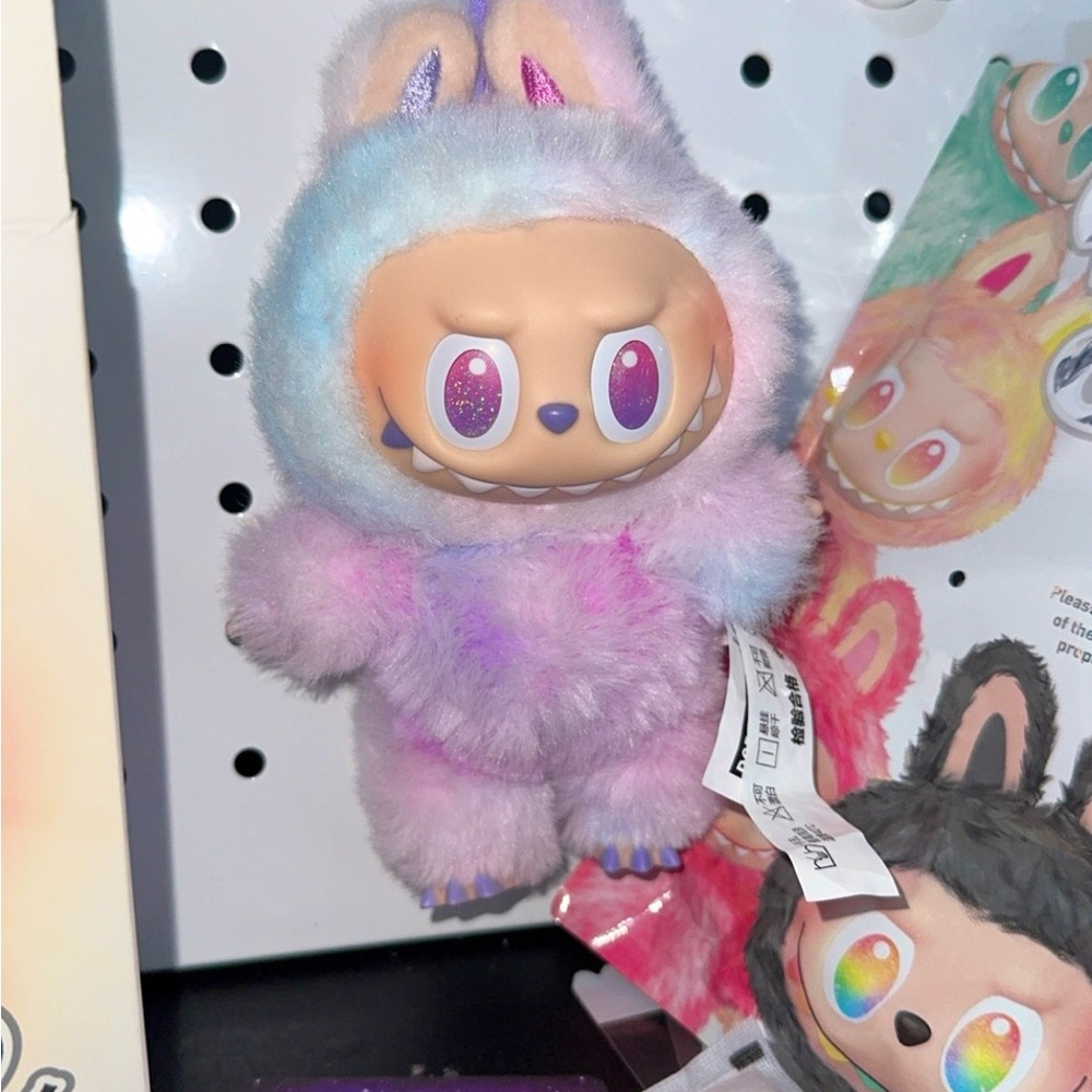 **SOLD** POP MART The Monsters Labubu Big Into Energy LUCK